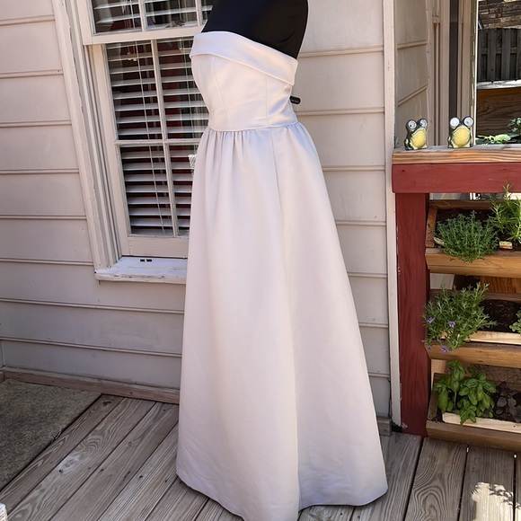 AMSALE Bridesmaid Dress "Rene" Size 8 - Picture 6 of 10